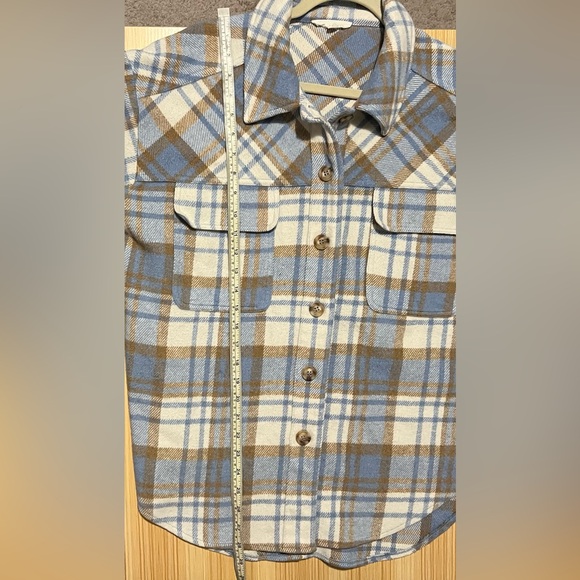 La Hearts Blue and Tan Plaid Utility Jacket Confy Cozy Cabincore Shacket - Picture 7 of 7